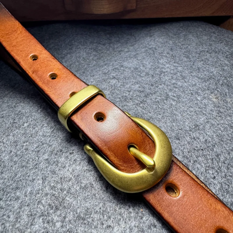 レトロ本革女性のベルト純銅ボタンウエスタンカウボーイスタイルの高級ブランドジーンズベルトファッション高級ファッションベルト