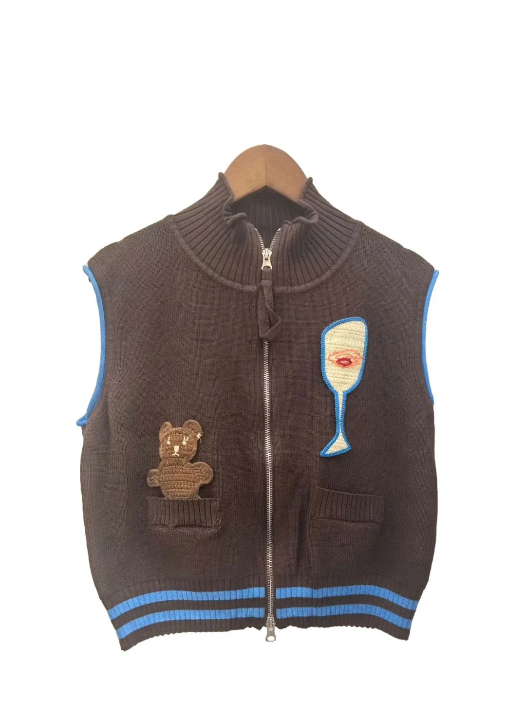 

Ранняя осень 2024, повседневный свободный женский жилет с скользящим верхом, цвет Blo, мультяшный дизайн, универсальная легкая модная верхняя одежда