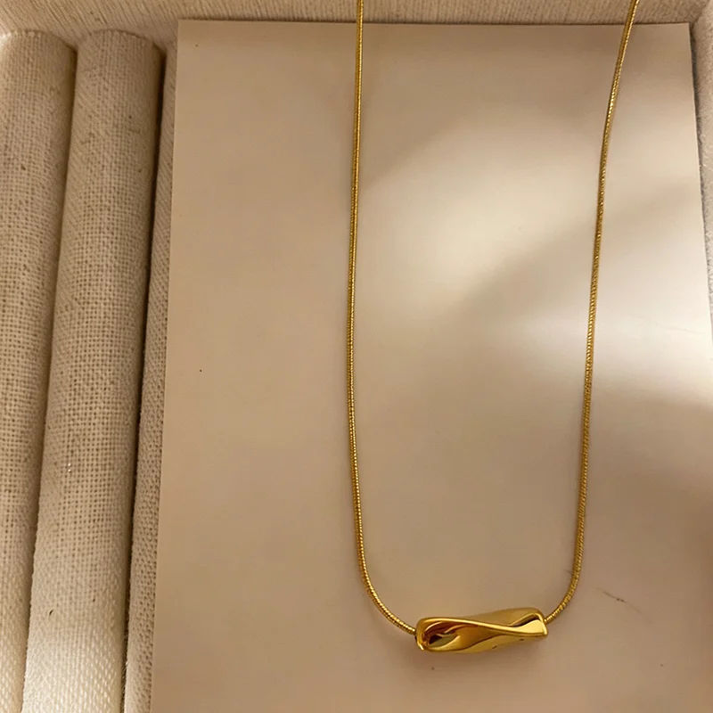 Edelstahl Goldfarben Kette Geometrischer Anhänger Halskette Sexy Schlüsselbein-Kette für Frauen Modischer Sommer-Schmuck Accessoires – Detail 6