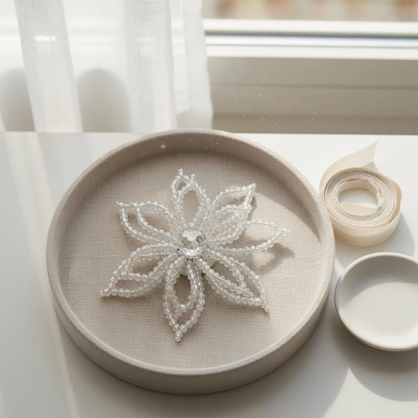 Crystal Flower Embellishment Intricate Design Beaded Snowflake Embellishment Sew-on Crystal Flower Korean Design DIY Brooch