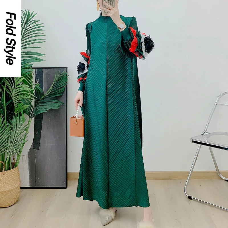 Wrinkled Long Dress 2024 Spring and Autumn Season New Style Temperament Half High Neck Loose Hand Shake Flower Long Dress