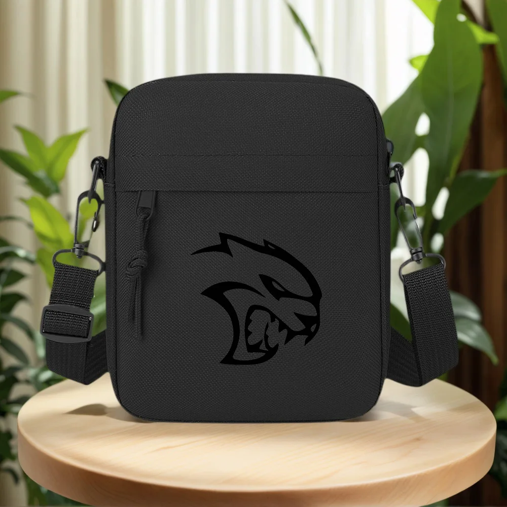Wild fierce feline face roaring emblem Men Crossbody Bag Single Shoulder Women Cartoon Anime Film Printing Design Unisex