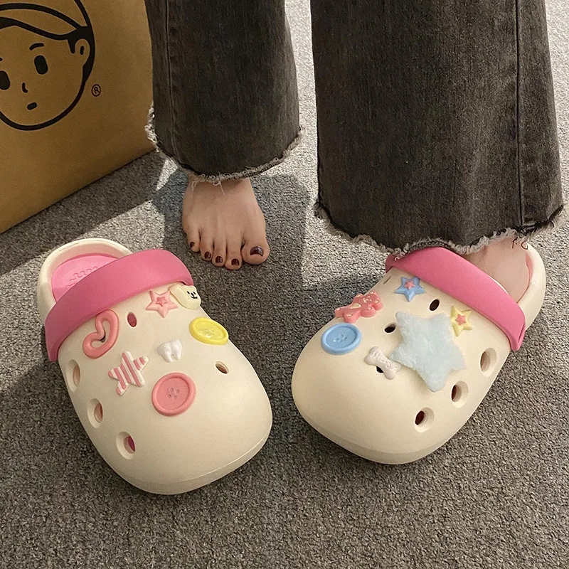 

New Sandal Slippers DIY Cute Cartoon Clogs Women Mules Summer Beach Sandals Cave Hole Female Garden Shoe For Students Girls