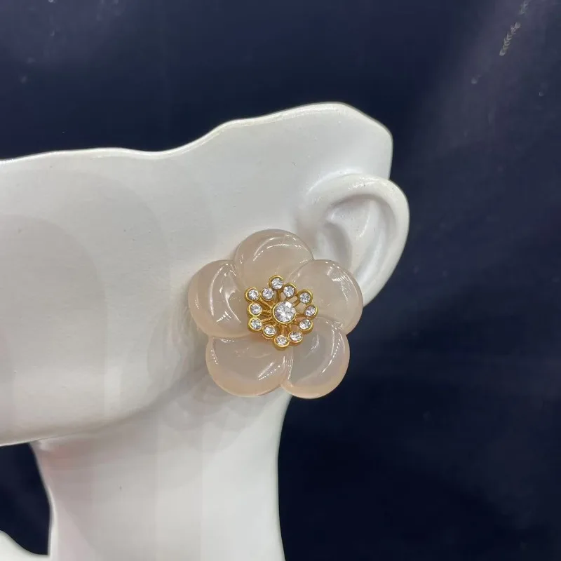 

New Designer Retro Pink Flower Zircon Women's Earrings Fashiona Charm Rhinestone Flower Luxury Earrings for Women