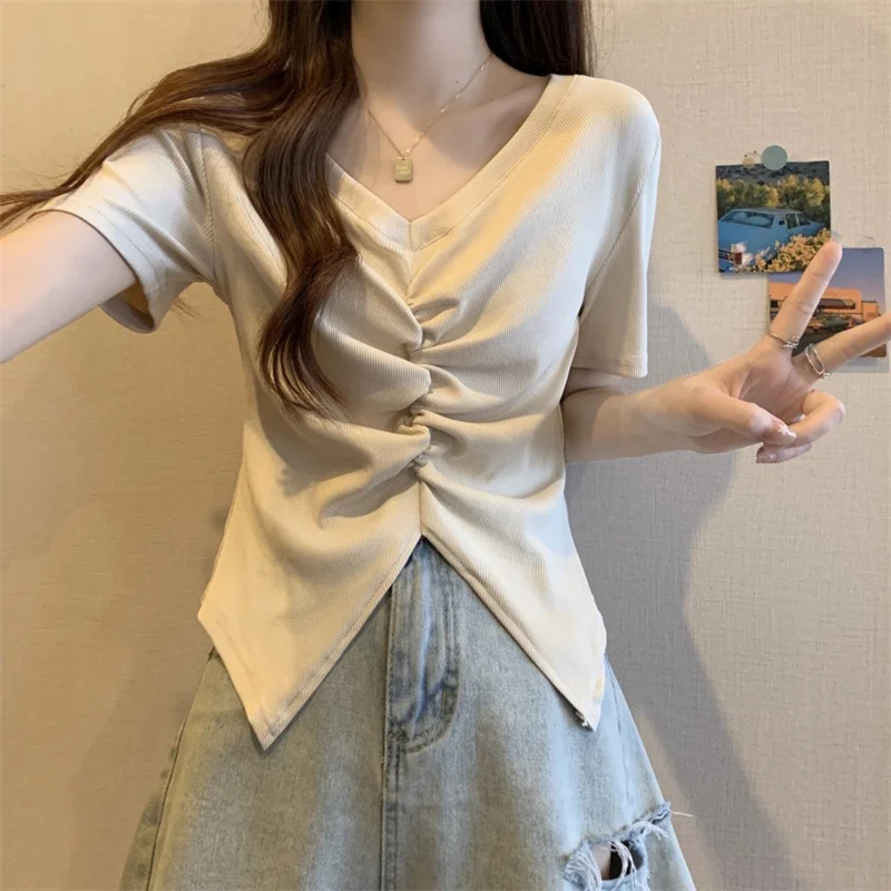 Large Irregular Short Sleeved T-shirt For Women's Summer Slimming And Belly Covering Design With Pleated And Split V-neck Top