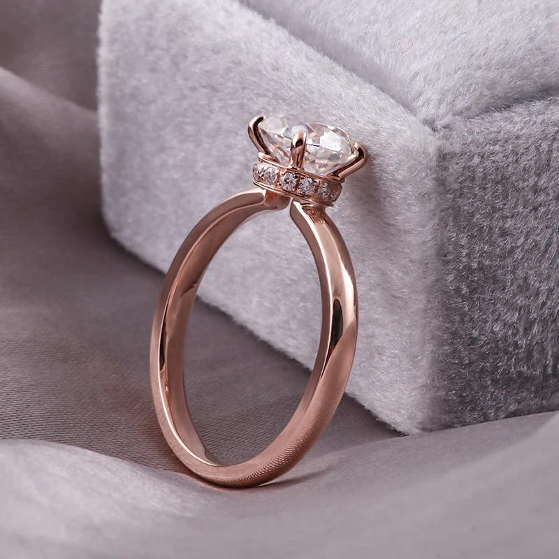 แหวนเงินแท้ 925 ทรงโซลิแทร์ ประดับมอสซาไนต์ทรงกลมขนาด 6.5 มม. พร้อมใบรับรอง GRA แหวนงานแฮนด์เมดสุดประณีต ของขวัญสำหรับผู้หญิง