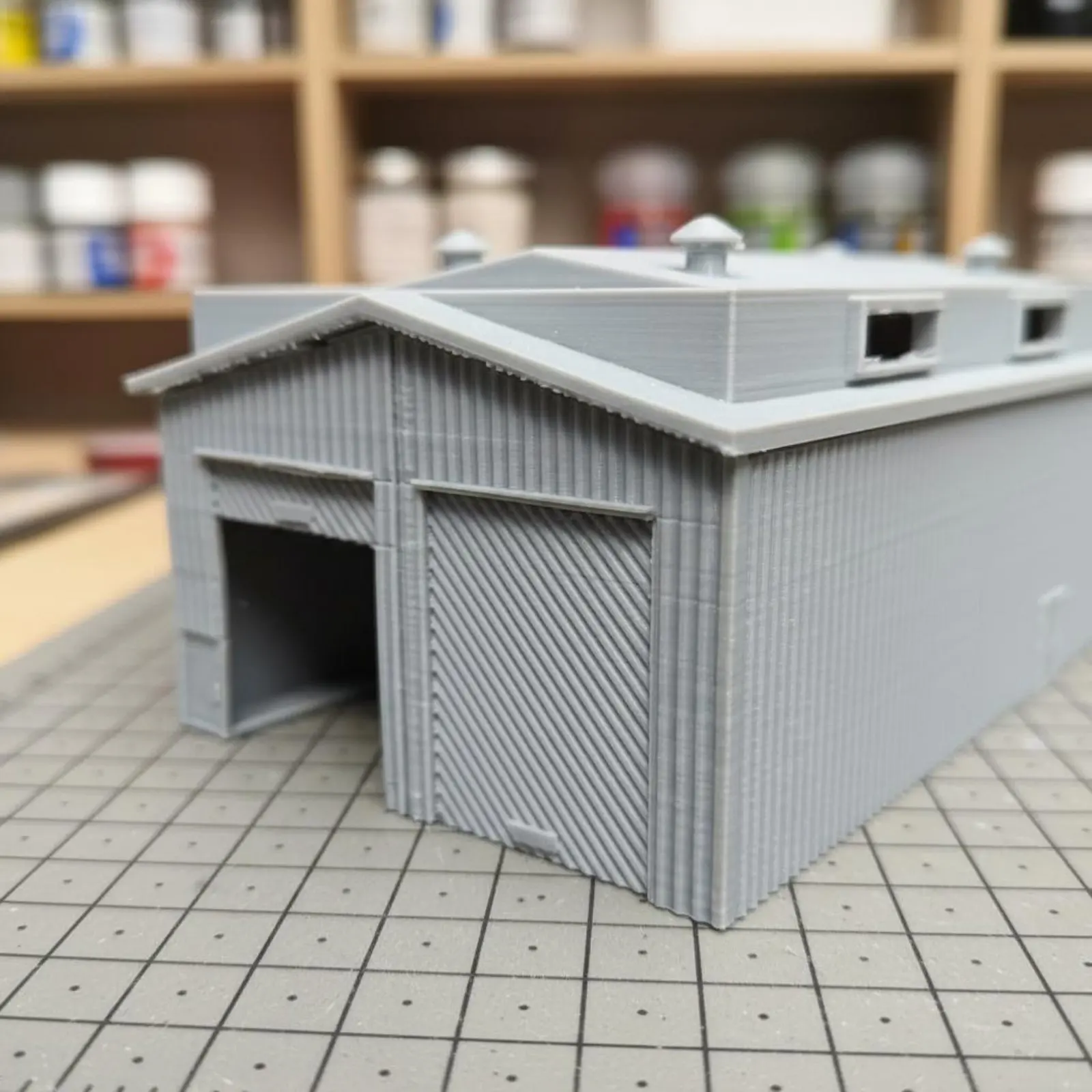1/160 Railroad Shed Scenery N Scale Train Depot Plastic Train Station Building Display Scene Piece Locomotive Depot Model