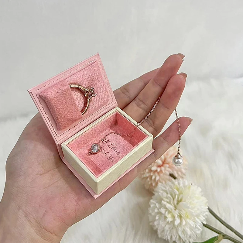 1PC Buchförmige Ringbox mit Wildlederstofffutter Kreativer europäischer Klappdeckel INS Ringbox Schmuck Geschenkbox