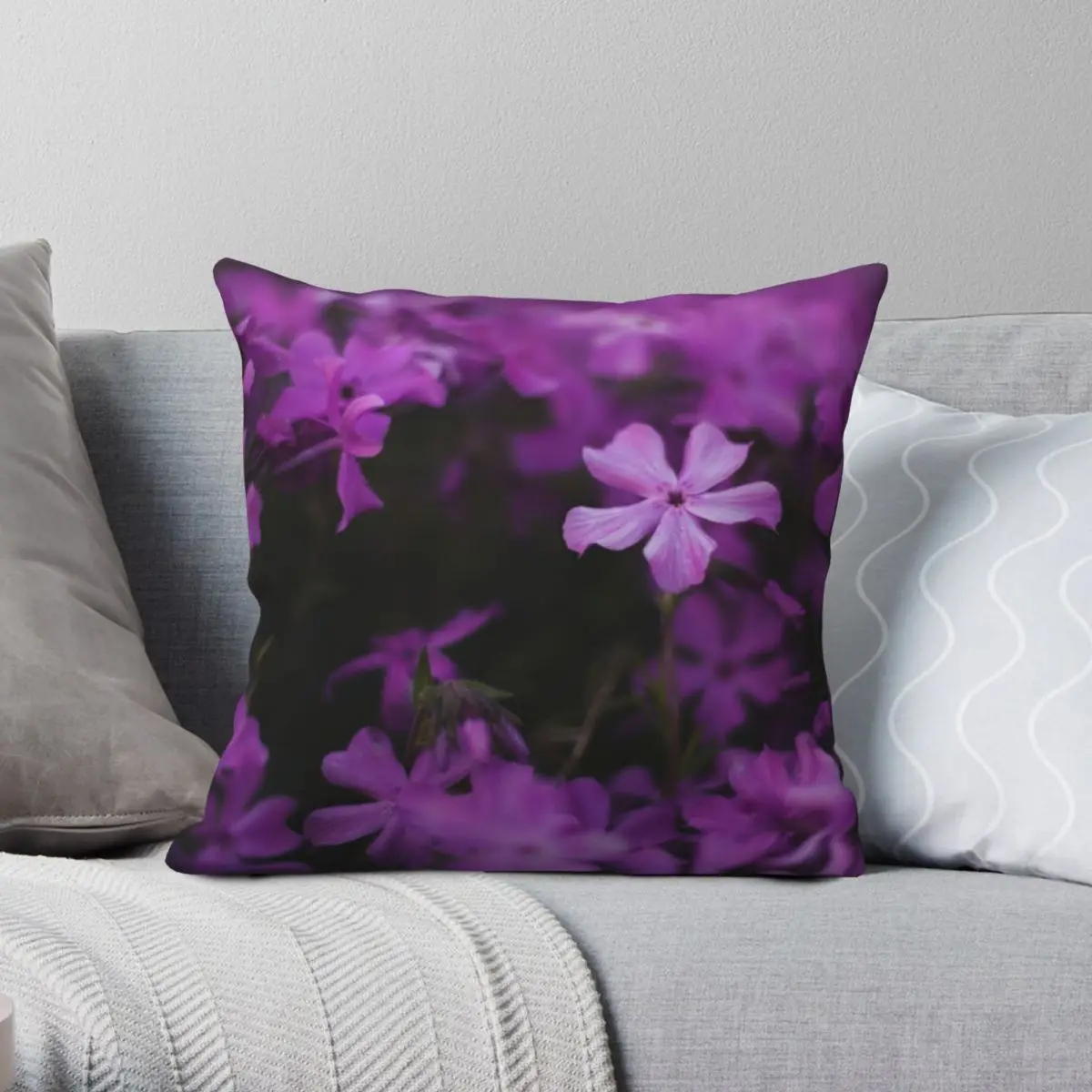 Creeping Phlox Pillowcase Polyester Linen Velvet Creative Zip Decor Throw Pillow Case Home Cushion Cover 18