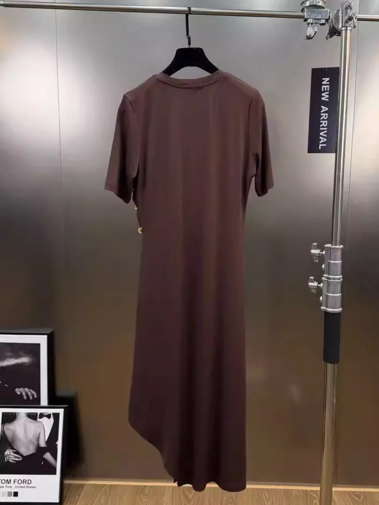 Sukienka damska DFDG, elegancka, dzianinowa, na wiosnę i lato 2025, z okrągłym dekoltem, bez rękawów, z kryształowym pierścieniem, rozcięciem, dopasowana, minimalistyczna, jednolita, midi.