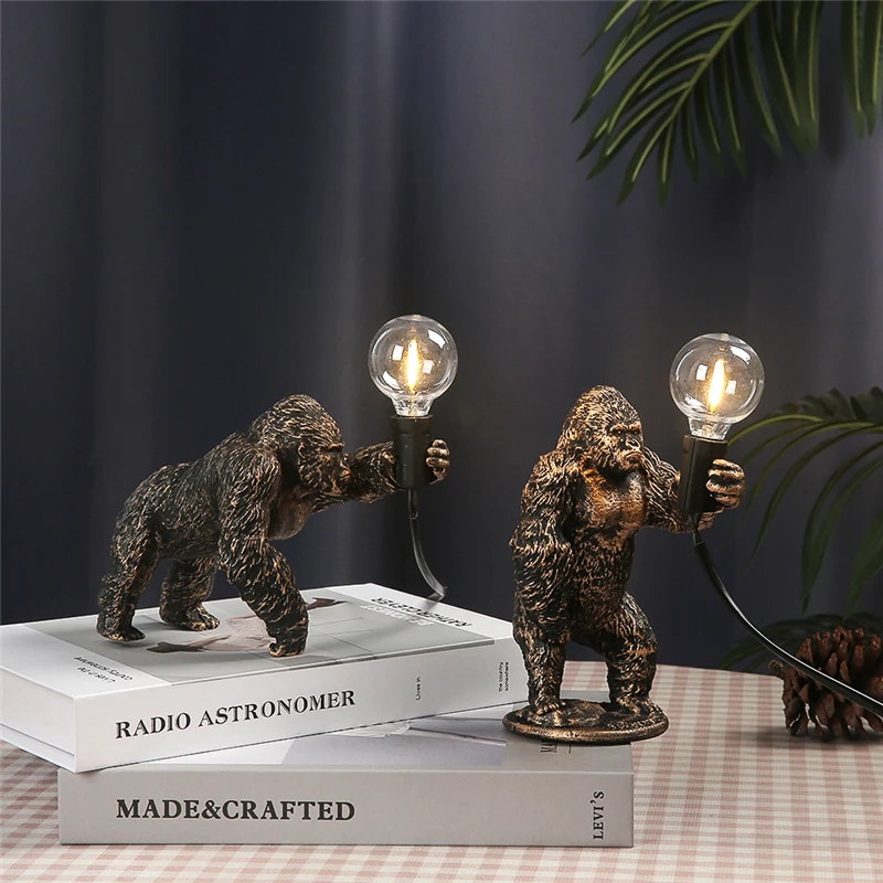 Nordic King Kong Table Lamps Modern Living Room Decor Resin Table Lamp Office Desk Light USB Customizable Resinous Animal Lamps