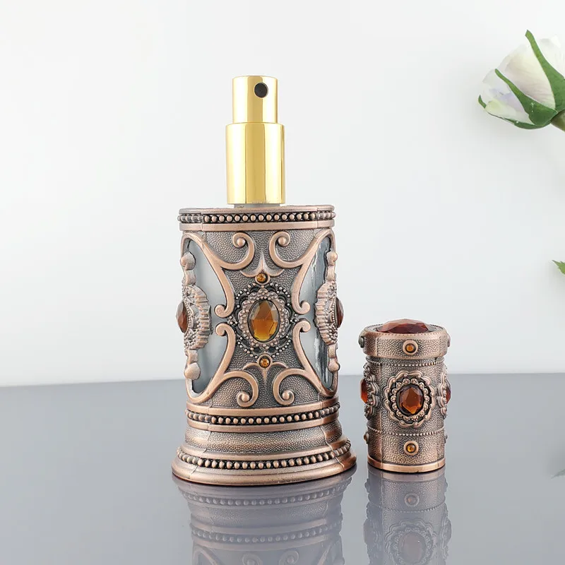 3PCS Large Capacity Empty Perfume Spray Bottle Retro Metal Glass Structure Cosmetic Refill Container Table Decor