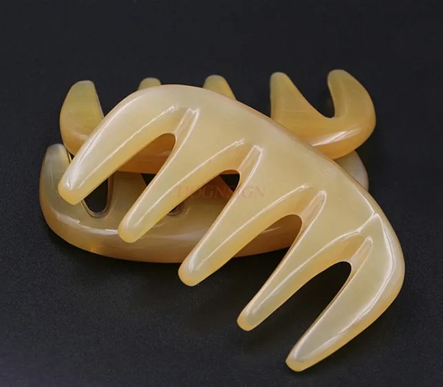 1pcs Natural sheep horn scraping massage head treatment board comb thick wide tooth anti-static portable comb thick long 9.5CM