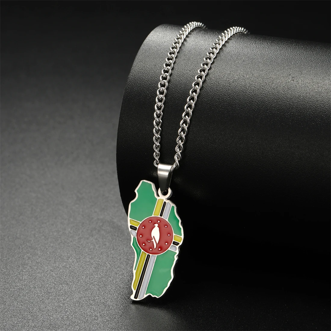 EUEAVAN Drop Oil Dominica Map Flag Pendant Necklaces For Women Girls Gold/Silver Color Stainless Steel Dominicanos Jewelry Gifts