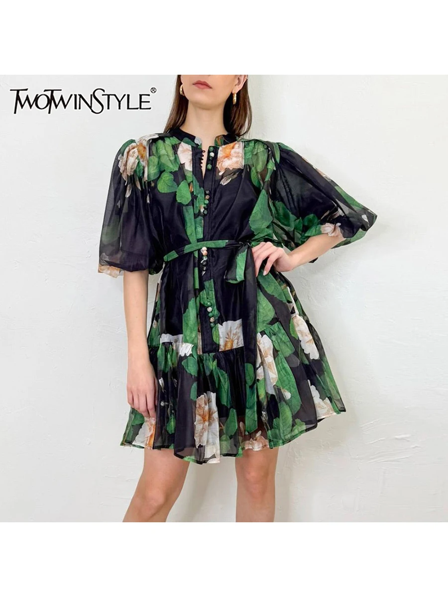 

TWOTWINSTYLE Hit Color Loose Dresses For Women O Neck Short Sleeve High Waist Temperament Mini Dress Female Fashion Style New