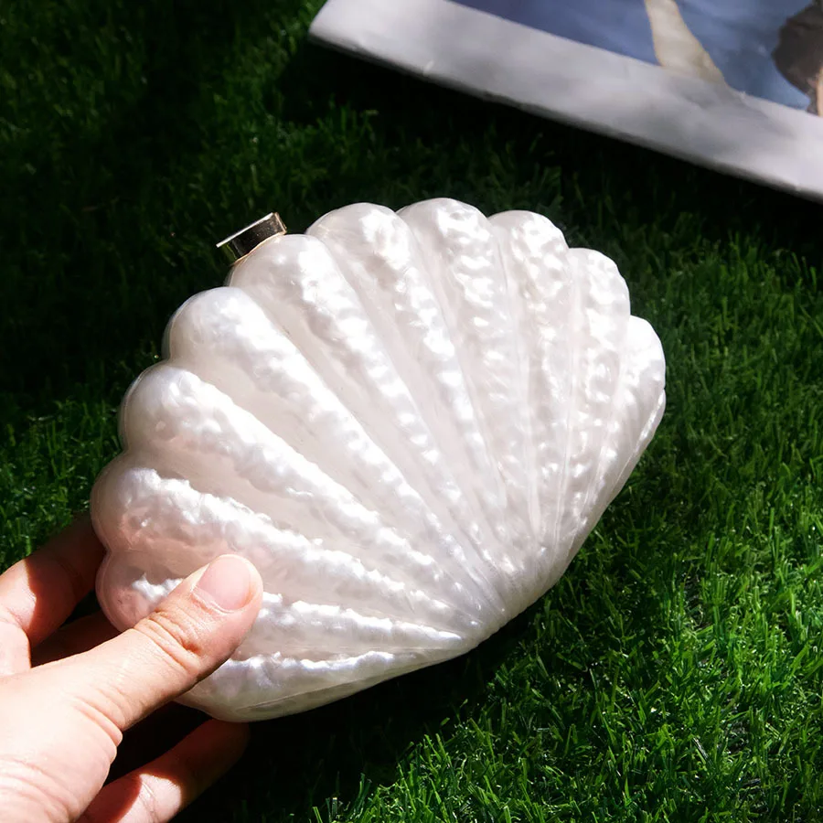 

Fashion Clutch Bag Shell Purse Shell Fan-shaped Acrylic Wedding Dinner Clutch Wedding Banquet Crossbody