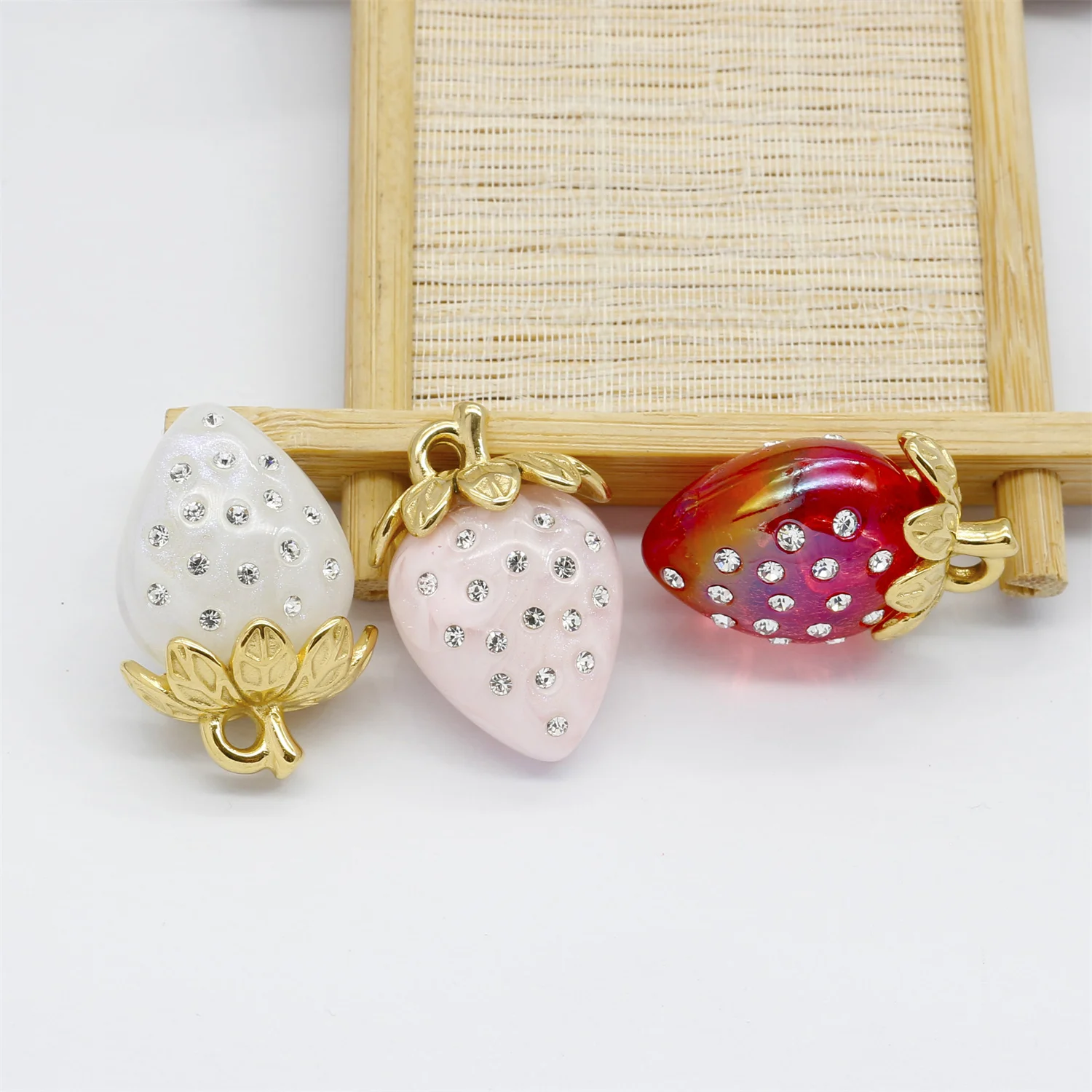 30pcs 3D Stainless Steel Charms Strawberry Pendant Fruit DIY Charm For Necklace Bracelet Keychain