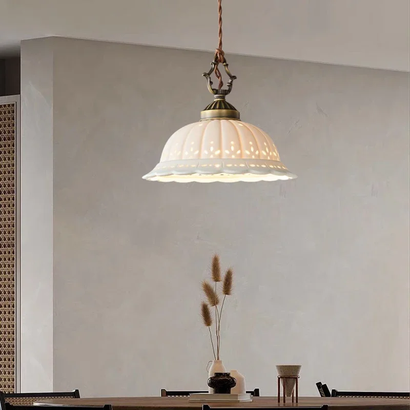 

Итальянский модный светодиодный декоративный подвесной светильник класса люкс из меди и керамики для дома, спальни, прихожей