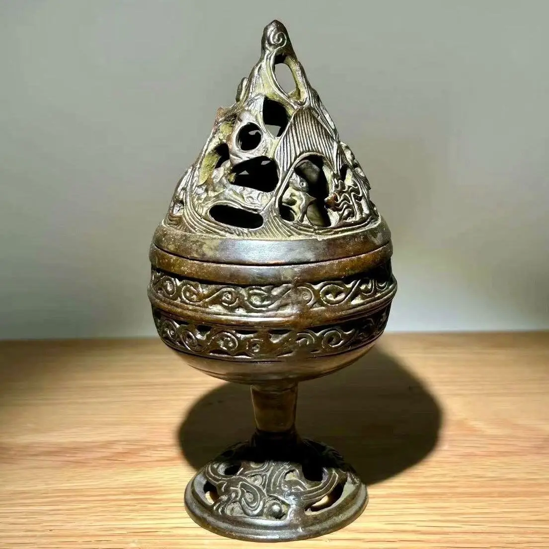 Zen hollow boshan mountain stove Incense Burner Statue for Tea Home Decor Ornaments