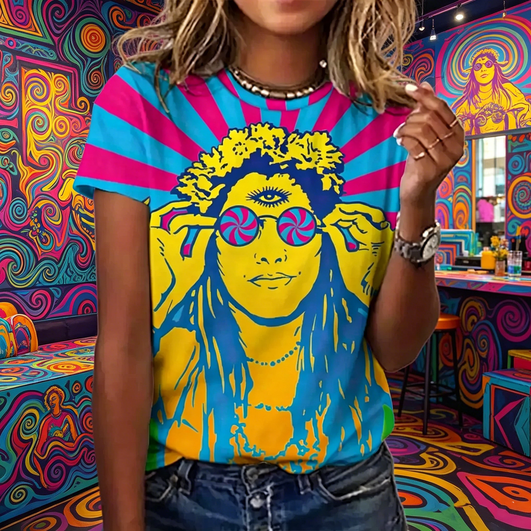 

Women's Cartoon Character Printed T-shirt Harajuku Retro Short Sleeved T-shirt Fun Round Neck Top New Plus Size Women's Clothing