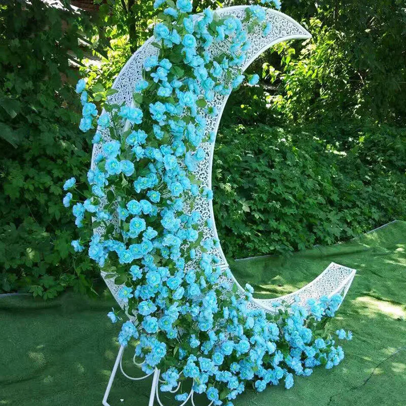 

Outdoor garden landscape creative moon flower wedding props Internet celebrity clock in the arrangement of scenic ornaments