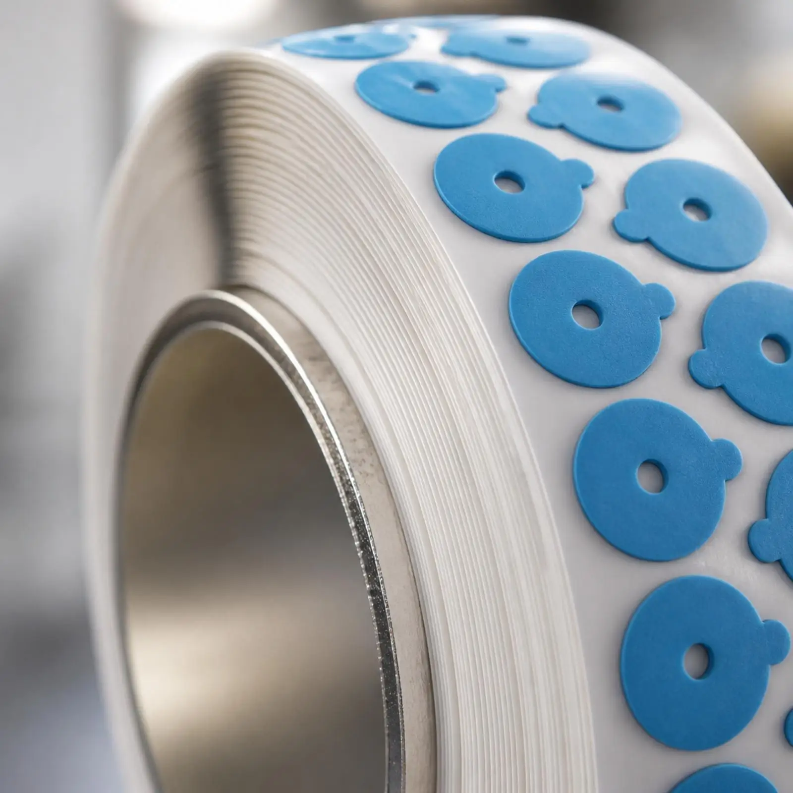 Double Sided Lens Positioning Stickers Roll for Eyeglass Trimming Blue Rounded Optical Blocking Pads with Center Hole for Lens