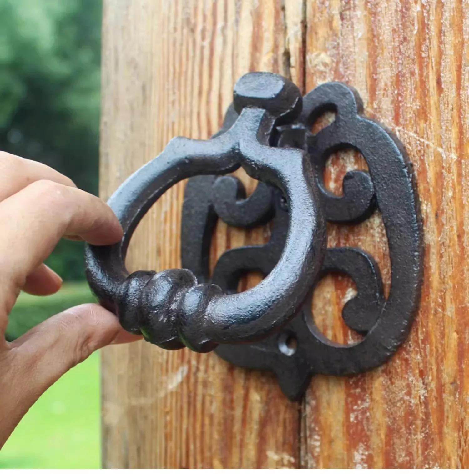 

Cast Iron Decorative Door Knocker, 12.5 x 11.5 x 4 inches, Black