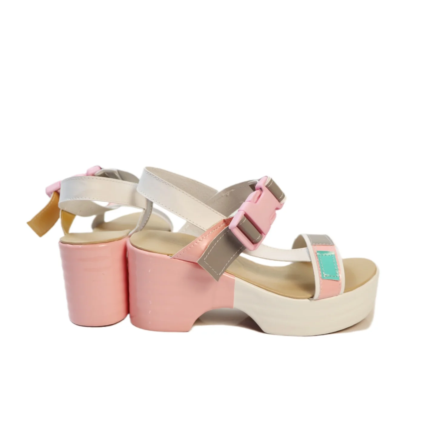 لعبة Zenless Zone Zero Ukinami Yuzuha ملابس السباحة الصيفية Tankui في ضوء النهار العريض للنساء أحذية الهالوين التأثيرية