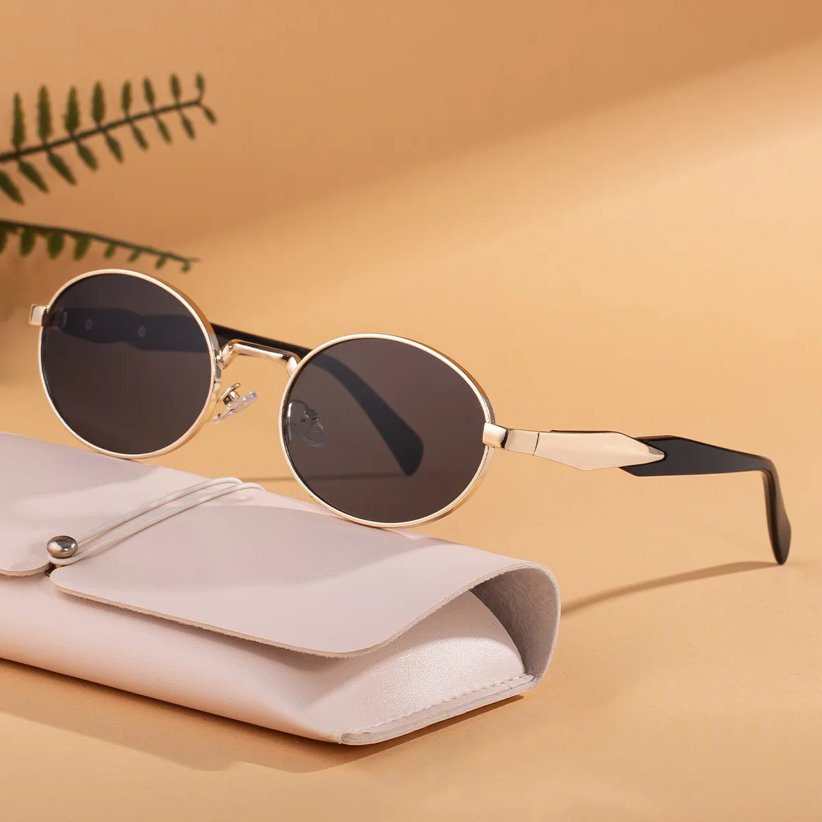 Unisex Retro Oval S… - image