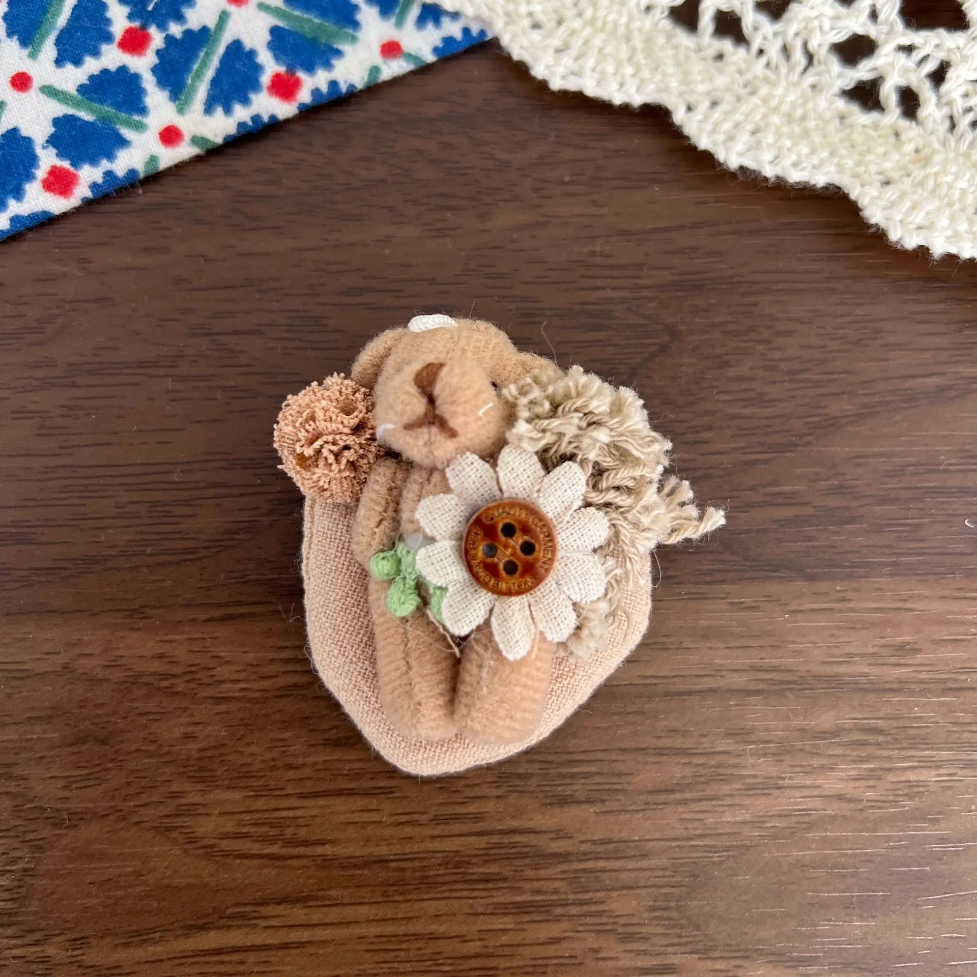 Brooch Pin DIY Sweet Cartoon Bear Button Plush Filled Fabric Small Brown Forest Bag Scarf Decoration Lightweight
