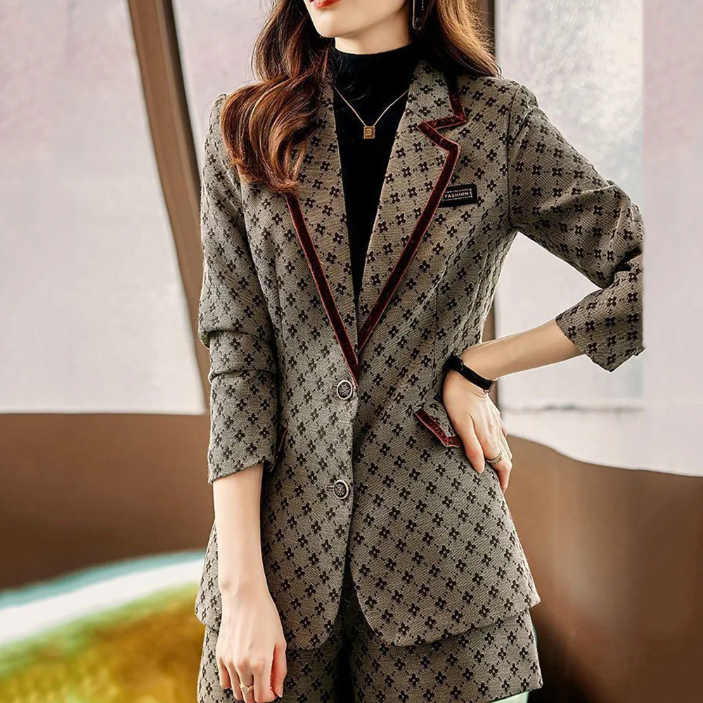Plaid Suit Jacket Female Autumn High-end Socialite Temperament High Sense This Year's Fashion Professional Wear Shorts Suit Tide