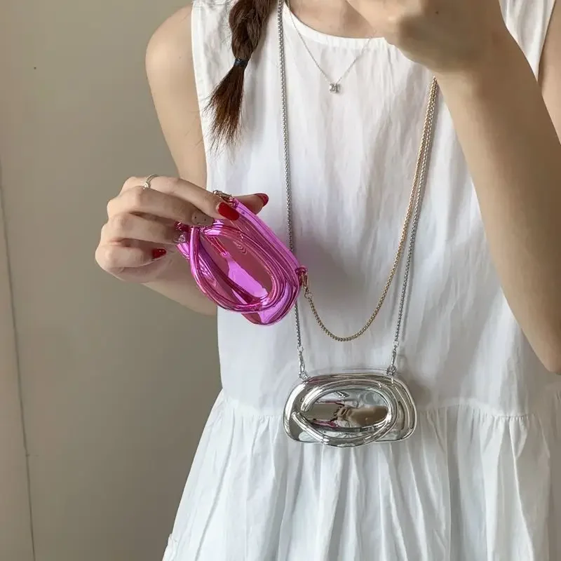 Creative Acrylic Red Lip Shape Clutch Bag Gold Mini Women Evening Party Bag Cute Shiny Metal Shoulder Crossbody Bags Small Purse