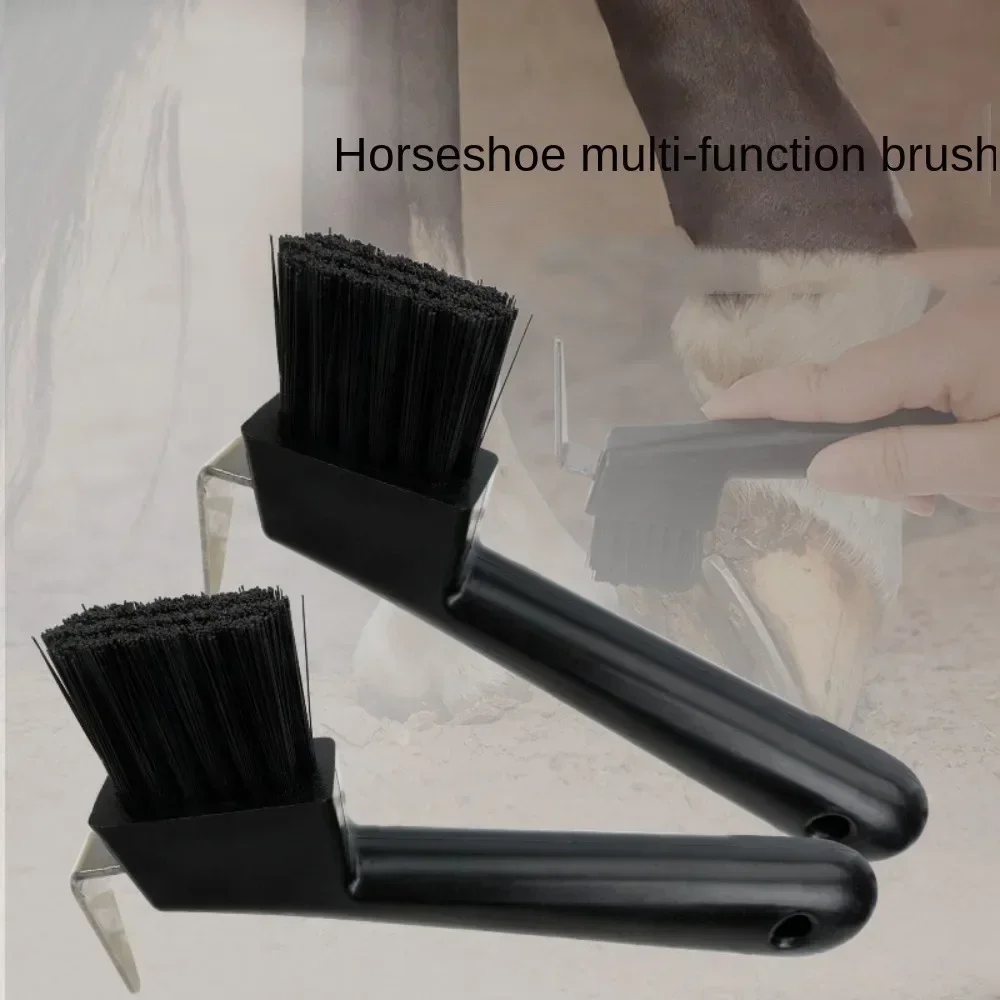 Black Horse Hoof Pick Brush Horse Gear Supplies Multifunction Horses Hoof Groove Cleaner Durable Plastic Horseshoe Cleaning Tool