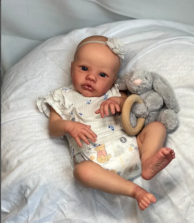 NPK Muñeca Reborn realista de 19 pulgadas con cuerpo de tela suave, pelo dibujado a mano y traje similar para niñas