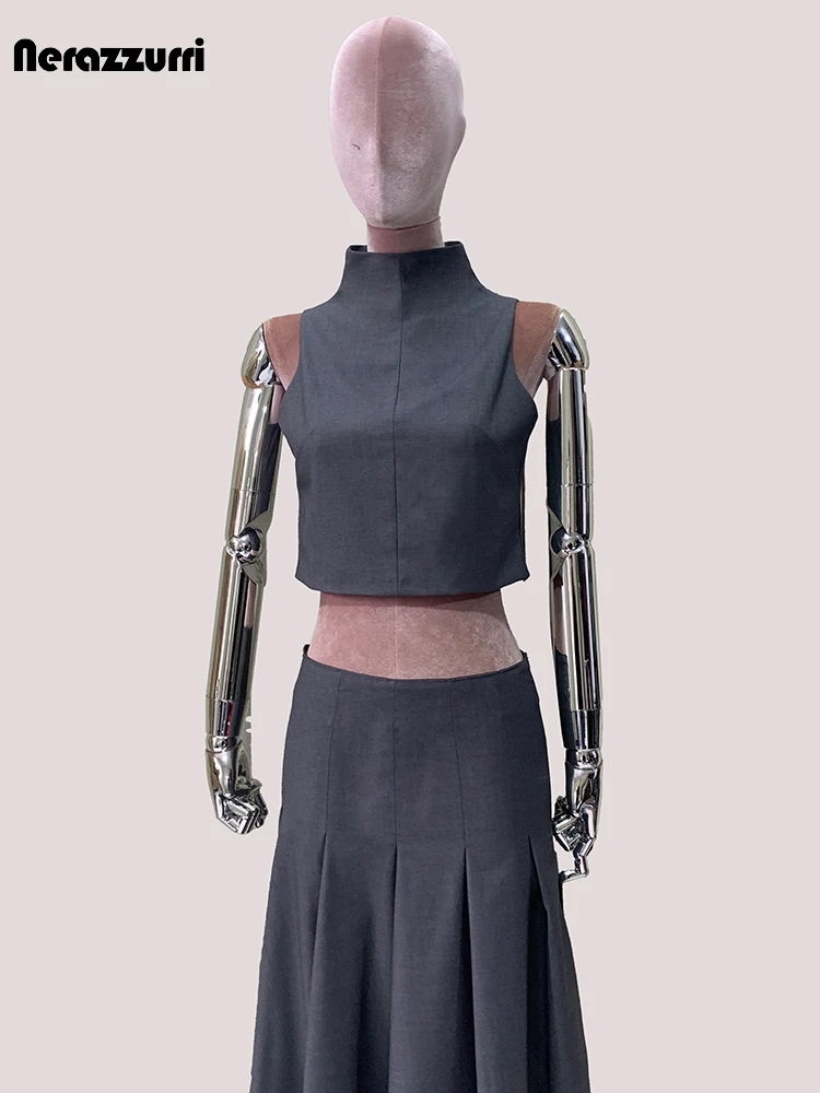 

Lautaro Spring Summer Soft Grey Fitted Cropped Tank Top Women with Back Zipper Elegant Chic Luxury Sleeveless Jacket Clothes