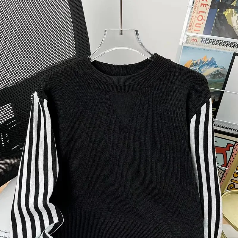 

Черно-белый полосатый вязаный свитер с круглым вырезом для мужчин, приталенный искусственный свитер из двух частей, мужской осенне-зимний высокий свитер