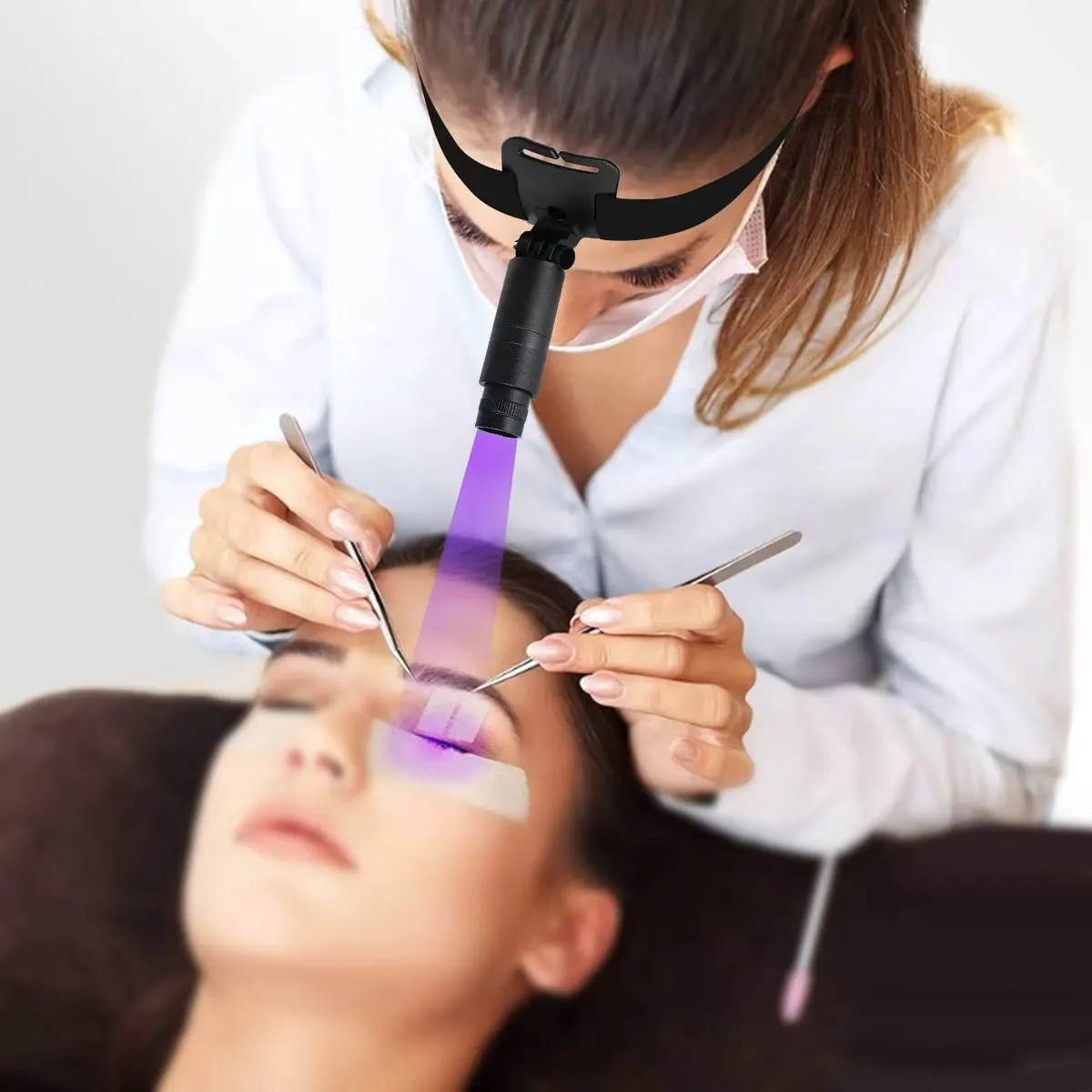 New Spotlight Head-mounted 6W Eyelash Grafting Extension Nail Beauty with Foot Pedal Ultraviolet UV Cure Lamp 1/2 bottle glue ﻿