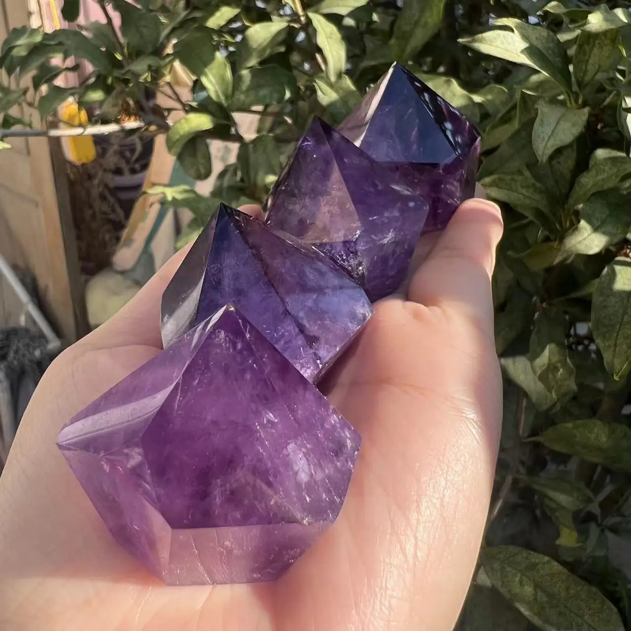 4pcs   200-200g Natural High-quality Uruguay Amethyst Bit Tower Energy Therapy Crystal Point Dark Purple Quartz Wand Decoration