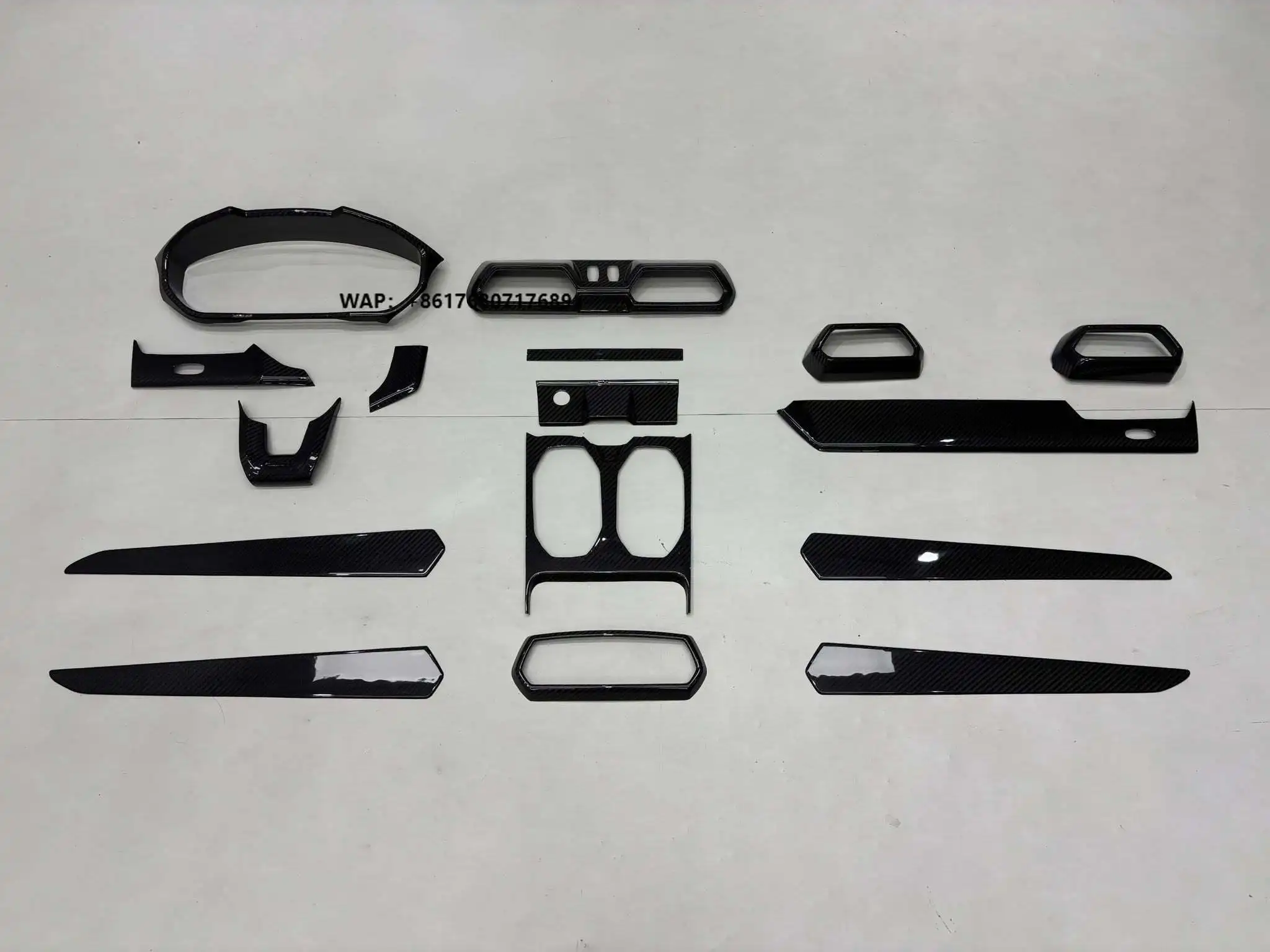 For  Urus SE Dry Carbon Fiber OEM Car Interiors Decoration Centre Console Cover Dashboard Control Panel Interior Trim