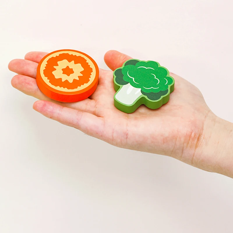 Drewniana kuchnia Udawaj zabawki Symulacja akcesoriów do żywności Zestaw deserów z sałatką do pizzy Zabawka edukacyjna dla malucha 3+