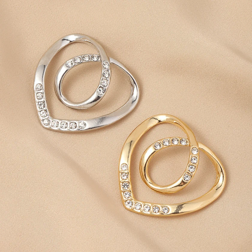 1 قطعة القلب الزاوية عقدة مشبك وشاح مشبك كل مباراة قطعة أثرية قميص هيم تي شيرت المرأة اكسسوارات الديكور بروش بالجملة