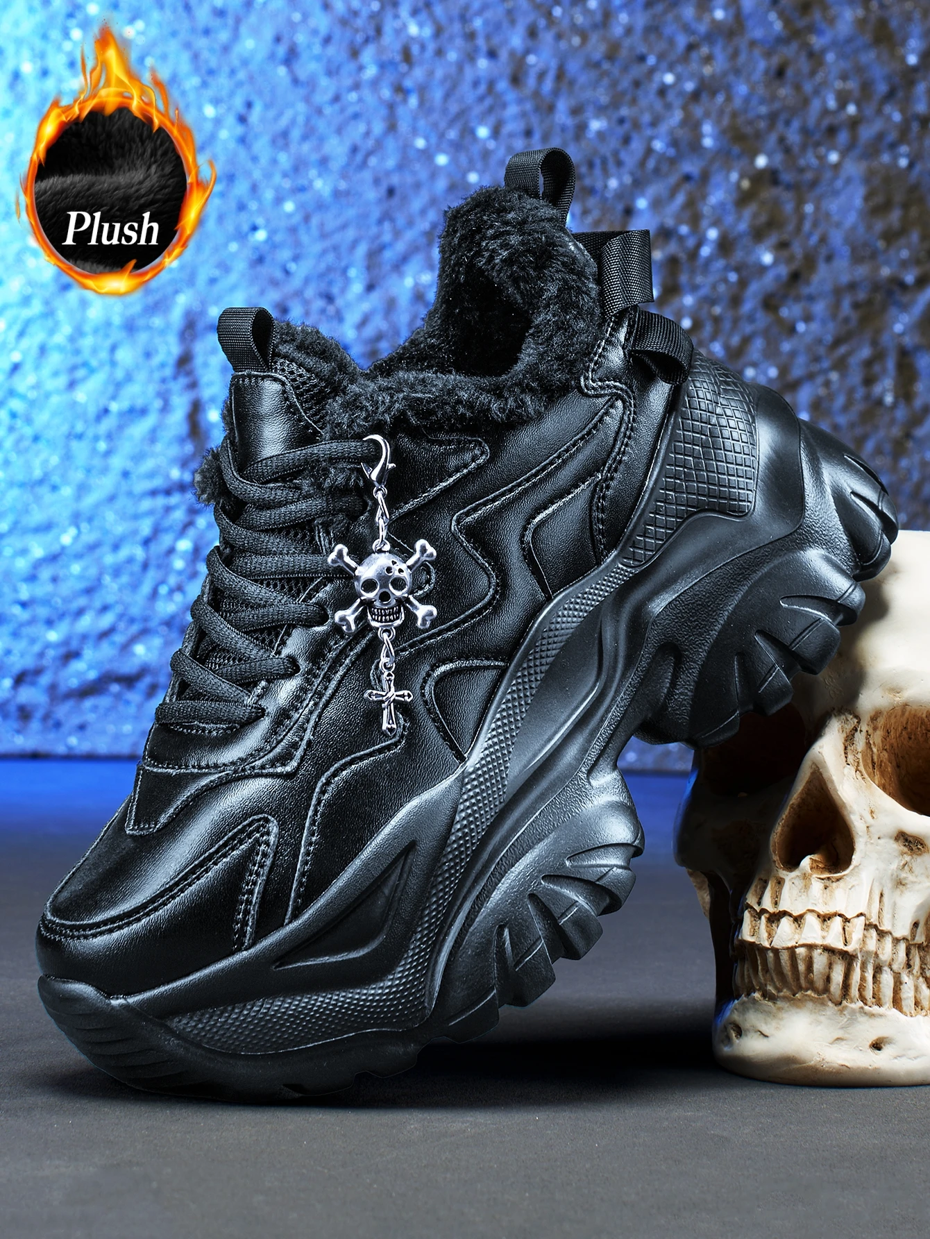 Schwarze vulkanisierte Schuhe im Y2K-Sweet-Cool-Stil für Damen, leichte Eva-Sneaker mit dicker Sohle und 7 cm Absatzhöhe, mit abnehmbarem silberfarbenem Kreuz-Schädel-Anhänger, geeignet für Outdoor-Winterwärme – Detail 15