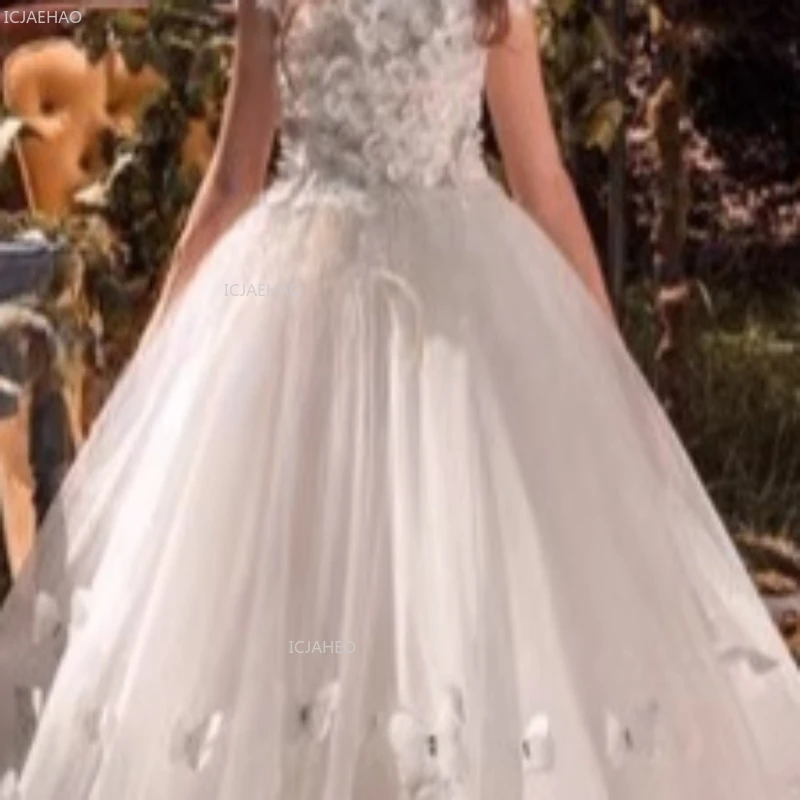 White Long Girls Princess Party Dress with Train for PianoPageant Formal Gown Performance Children Flower Girl Wedding Birthday view 4