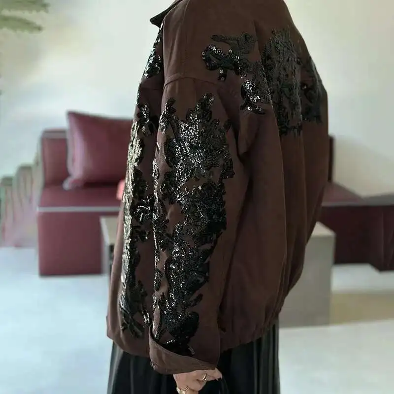 BJTZ 2025 ملابس نسائية ربيعية جديدة سترات بتصميم جاكار وطية صدر واحدة وأكمام طويلة ملابس الشارع الشهير سترة منفوخة