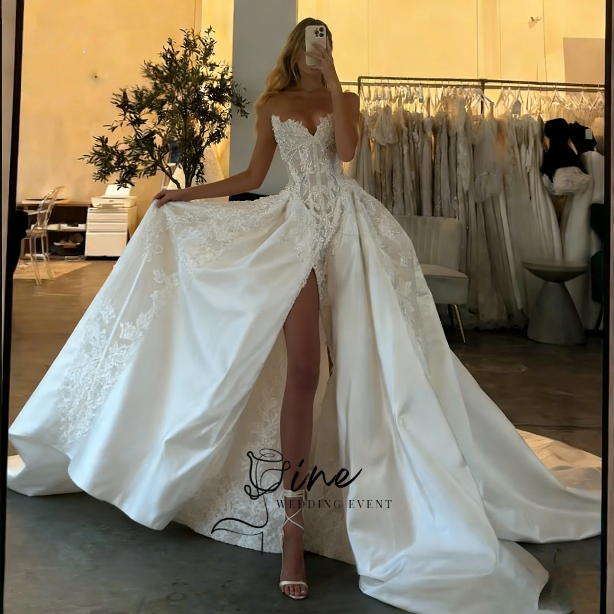 Oine Customized Elegant Sleeveless Wedding Dresses 2026 Side Slit A-Line Beading Bridal Gowns Pleat Lace Applique Wedding Gowns