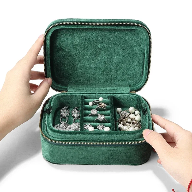 High end jewelrystorage box Portable travel jewelry storage box Light luxury velvet bag jewelry box