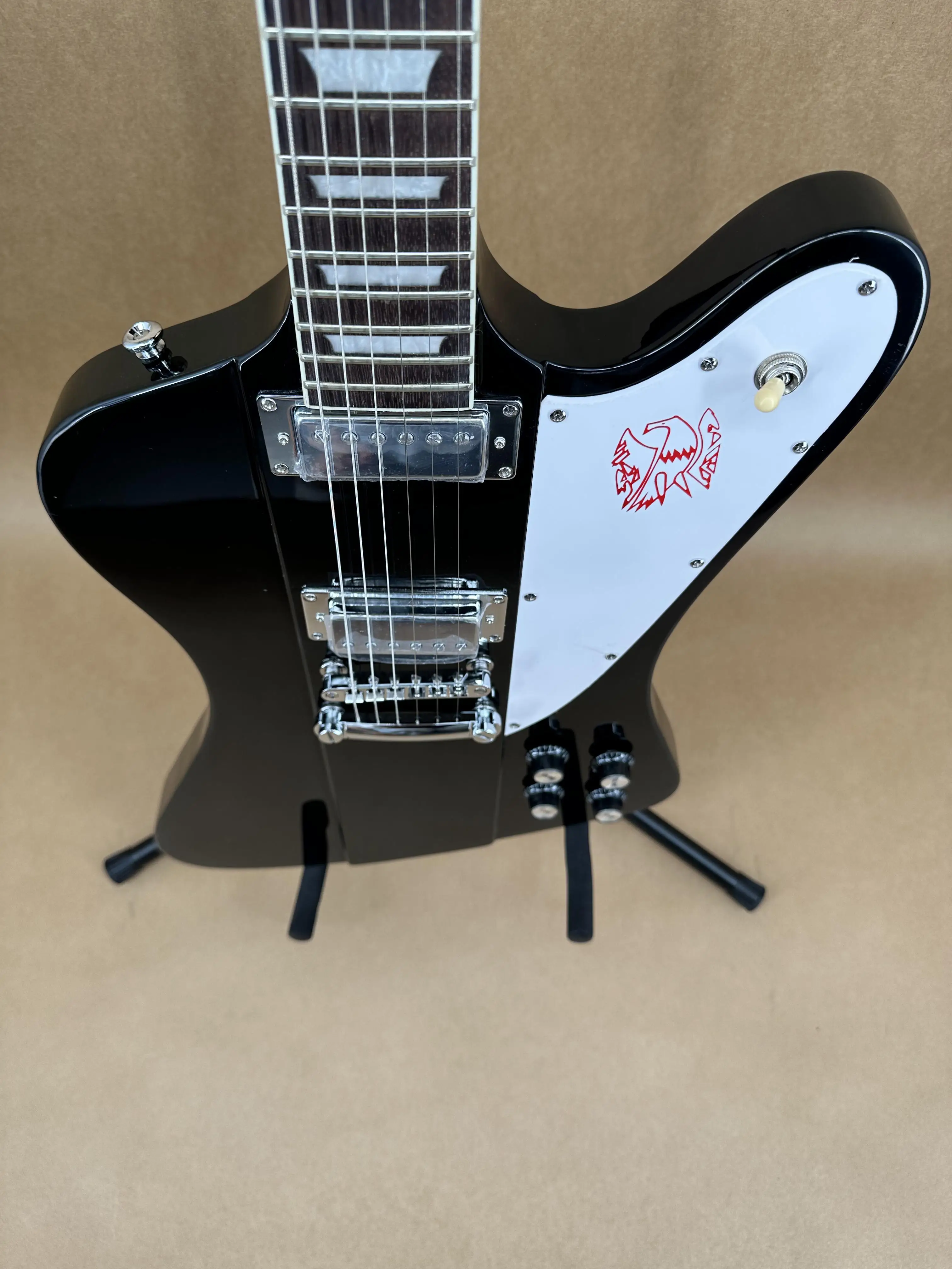 جيتار كهربائي أسود مع بيك اب H-H، جسم من خشب الكرز، لوح فريتس من خشب الورد، إكسسوارات فضية، هدية عيد الميلاد شحن مجاني