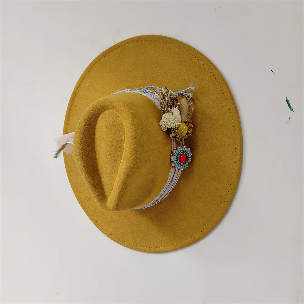 9.5CM Wide Brim Suede Hat for Men and Women Autumn and Winter Retro Fedora Hat Fashion Dried Flower Accessories Hat Wedding Hat