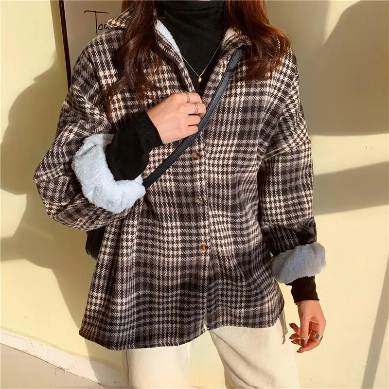 Velvet Thick Warm Women\'s Plaid Shirt 2022 Stripe Female Long Sleeve Tops Winter Fleece Casual Check Blouse Autumn Clothes XXXL