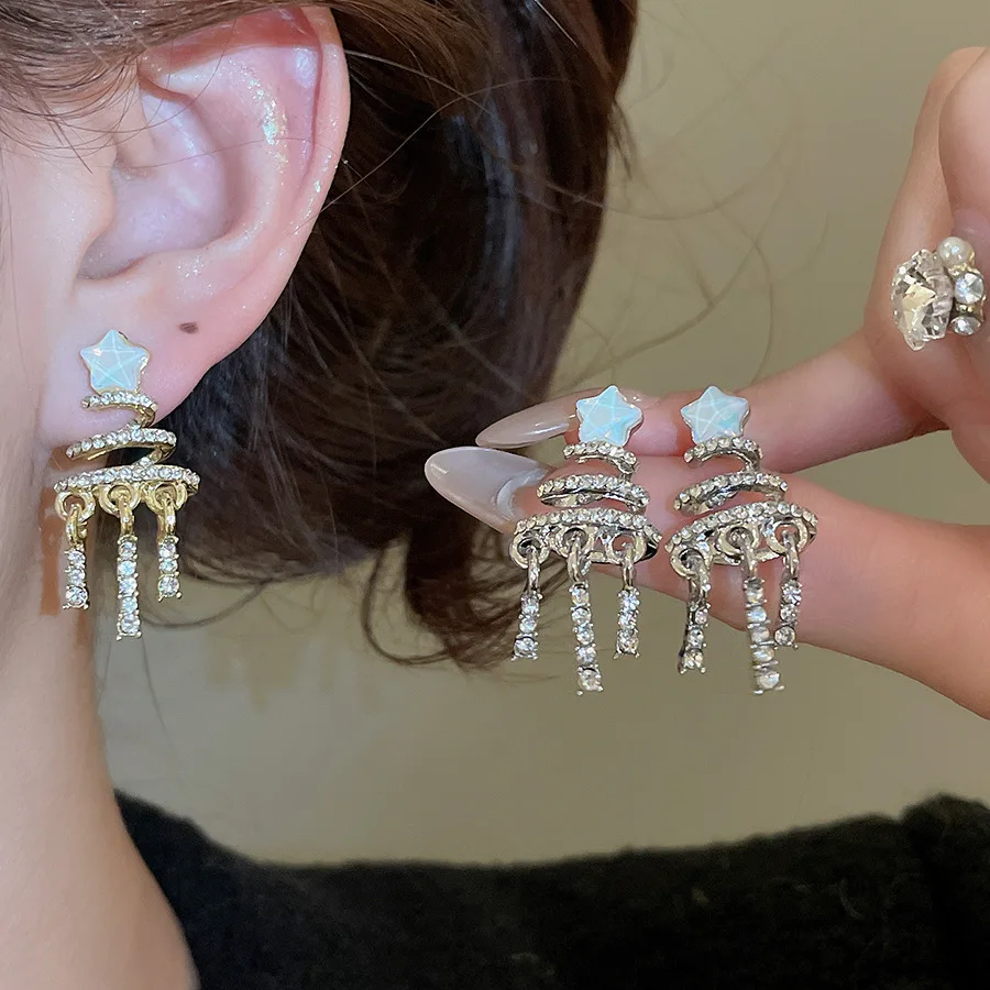 

Star-Shaped Rhinestone Tassel Silver Stud Earrings Christmas Delicate Elegant Sparkling Earrings Romantic Ear Accessories